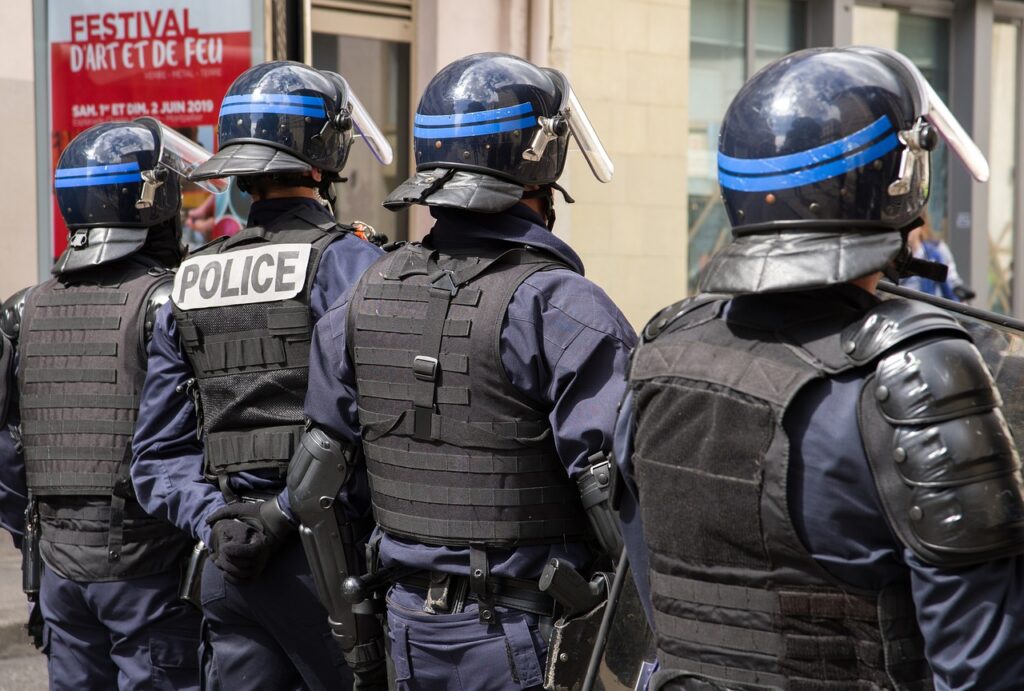 police française pendant une manifestation